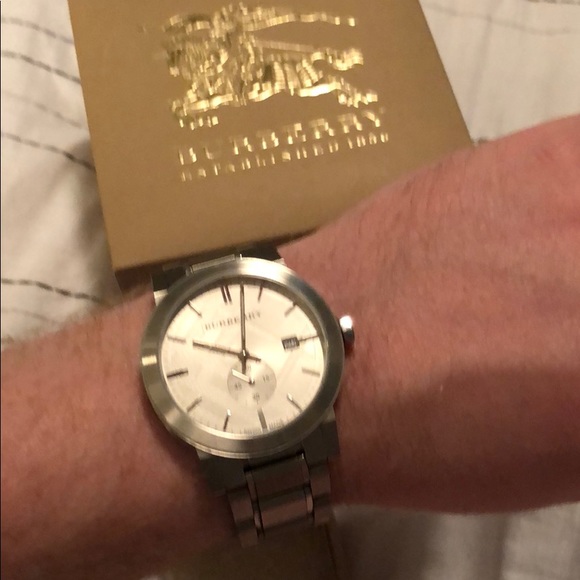 Burberry Watch - Picture 4 of 4